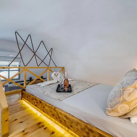 Asera - Prive Jacuzzi Villa Kamari (Santorini)