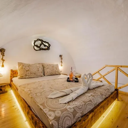 Asera - Prive Jacuzzi Villa Kamari (Santorini)