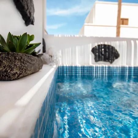 Asera - Prive Jacuzzi Kamári