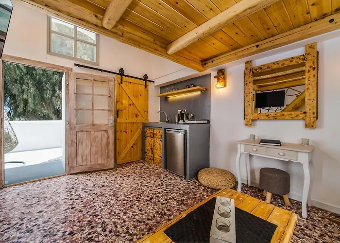 Asera - Prive Jacuzzi Kamári